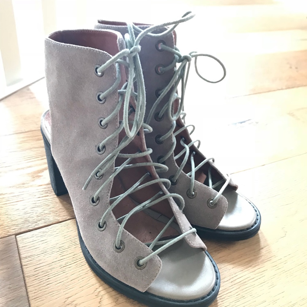 Jeffrey Campbell minimal lace up